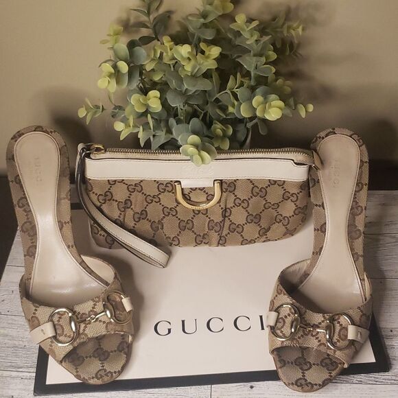 Vintage GUCCI GG Horsebit Heels and Wristlet Bundle - Picture 9 of 9